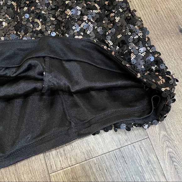 Sue Wong Black & Gold Sequin Mini Sheath Dress - Picture 6 of 9